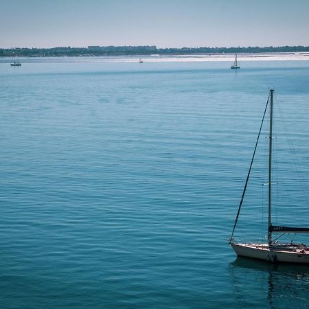 B&B Le Finestre Sul Mare Taranto Exterior photo
