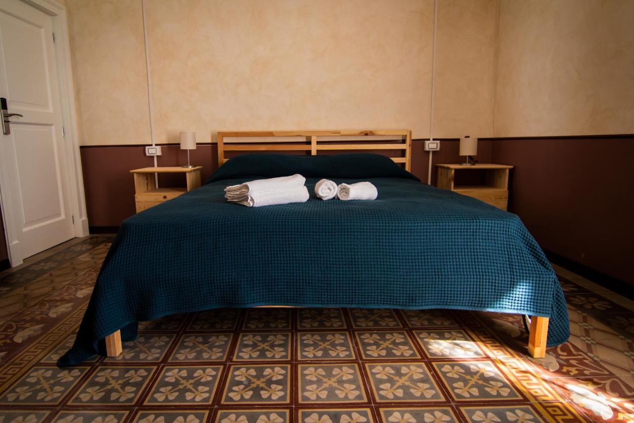 B&B Le Finestre Sul Mare Taranto Exterior photo